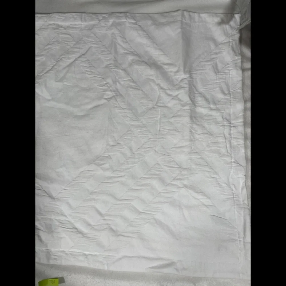 NIB Hotel‎ Collection Locked Geo (1) Standard Sham